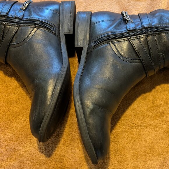 Marc Fisher women's black leather riding boots,knee high,chian buckle 6.5M - Picture 7 of 7